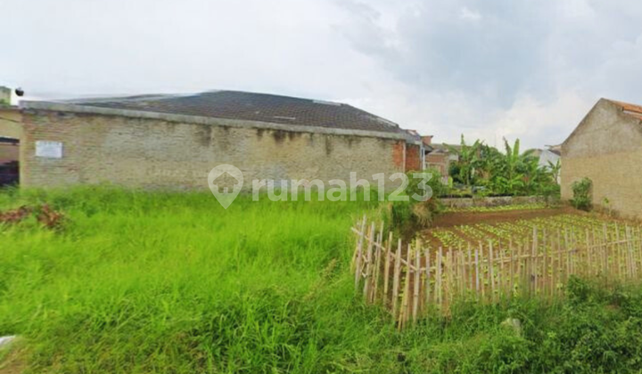 Smart Investment! 153 M² Land in a Promising Area