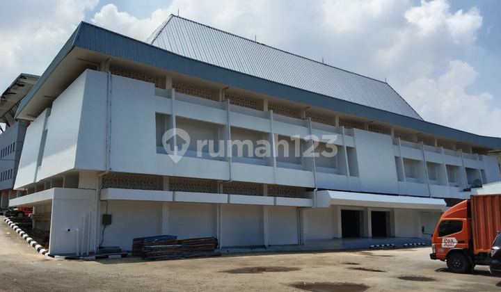 Gudang 600 M² Strategis di Jakarta Barat - Cocok untuk Distribusi & Logistik
