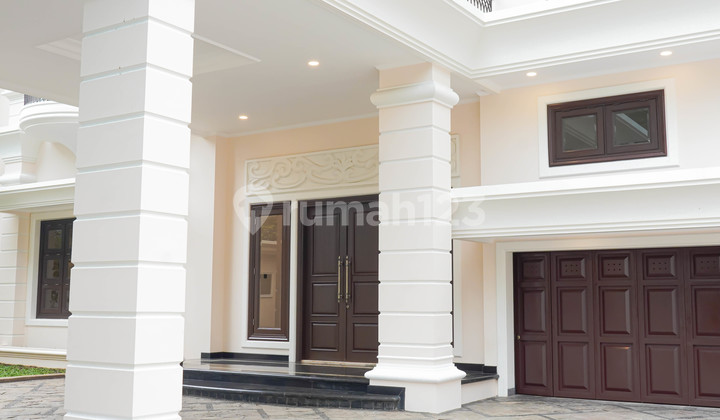 Luxurious 2-Story House in Adhyaksa, Elite Area of South Jakarta