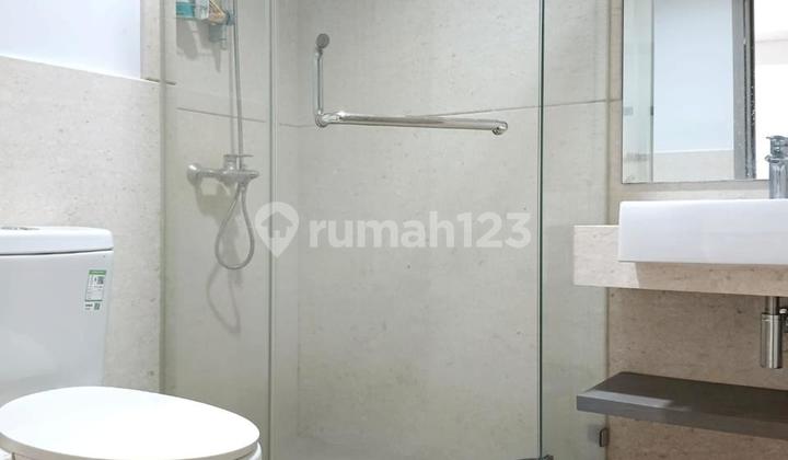 Southgate Semi-Furnished Apartment Near Toll Road & Station in South Jakarta 2