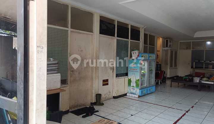 House for Sale Land Measurement Flood-Free Unfurnished in Pancoran 2