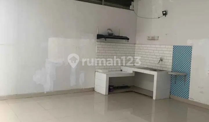 Rumah Siap Huni Semi Furnished Hadap Selatan di Gading Serpong 2