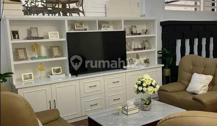 Semi-Furnished 4-Bedroom House with SHM Legality in Kebayoran Bintaro