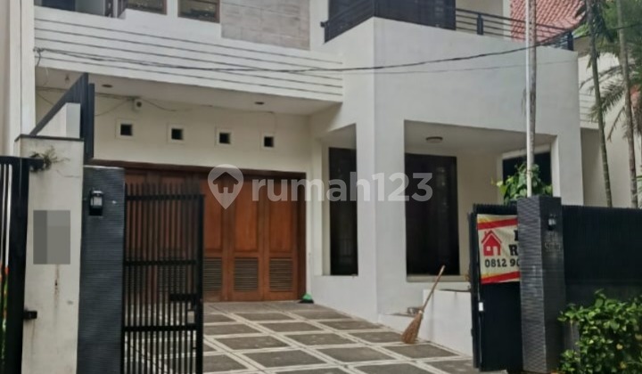 House with Private Pool, 2-Story Building in Pondok Pinang