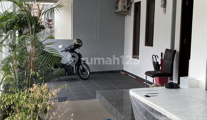 2-Story House Fully Furnished Ready to Occupy in Bintaro Sector 9