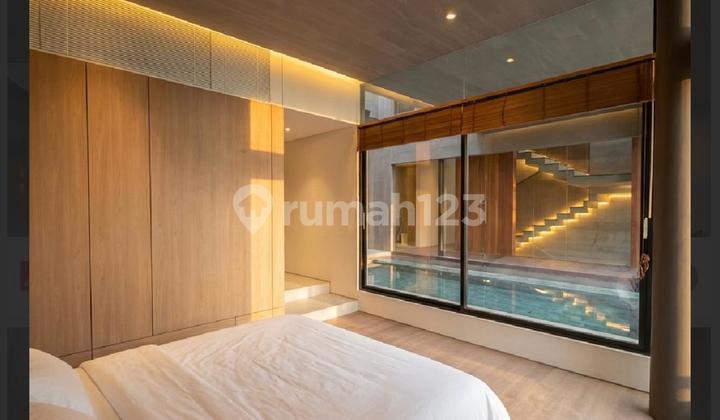 Brand New Luxury House with Private Pool in Alam Sutera, Tangsel 2