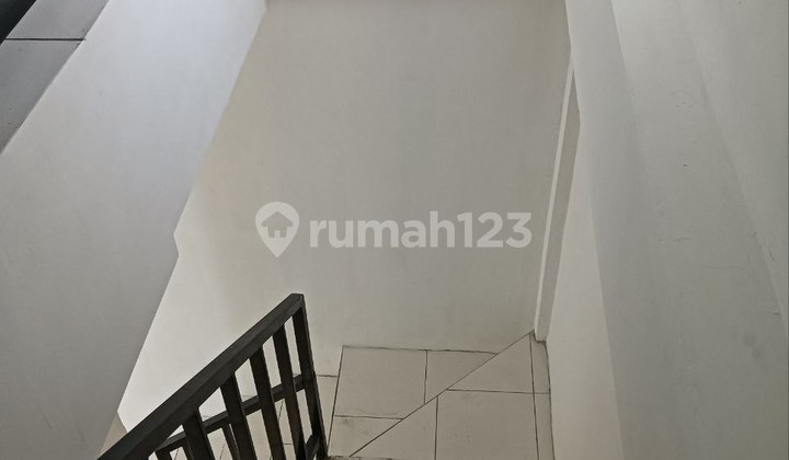 For Rent Shop House on Jalan Juanda Depok Strategic Area 2
