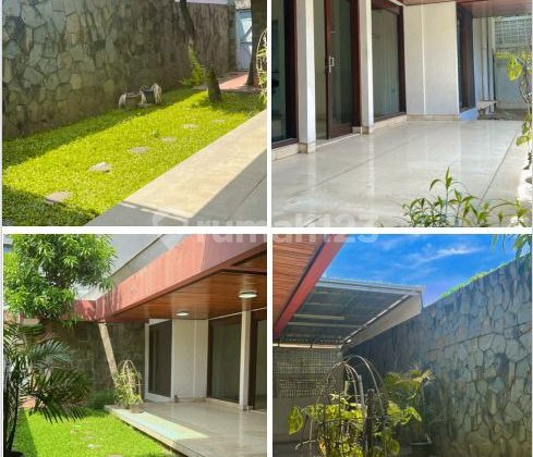 For Sale Comfortable House in Strategic Area of Kebayoran Lama 2