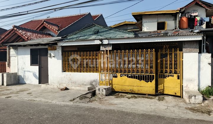 Rumah Strategis untuk Usaha dan Tinggal