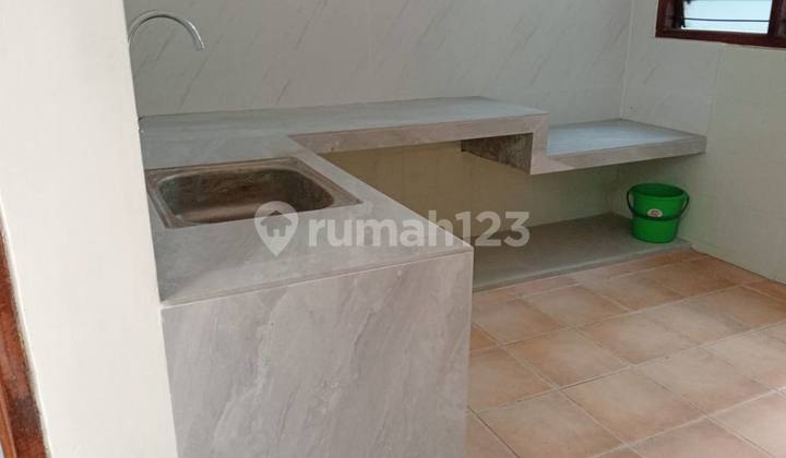 Sewa Rumah Graha Family Blok D 2