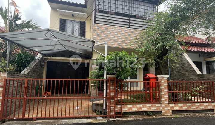 Dijual Rumah 2 Lantai di Kramat Jati SHM