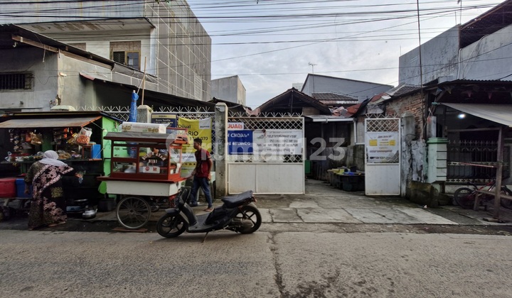 Di.jual.rumah.di.jembatan.besi Jkt.bar..Lokasi Strategis.cocok.utk.usaha