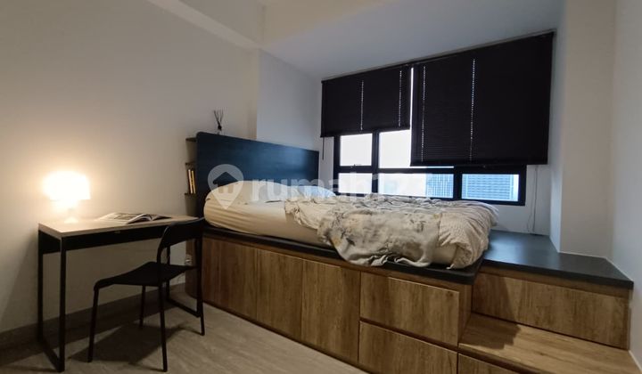 Full Furnished, Apartemen, di Apartemen Hyde Residence Collins Boulevard 1