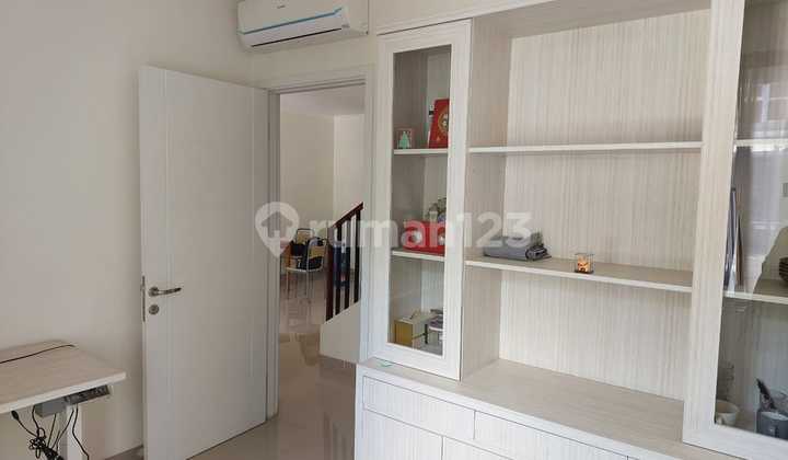 House, 2 Floors, Near Shopping Center, in Symphonia 2