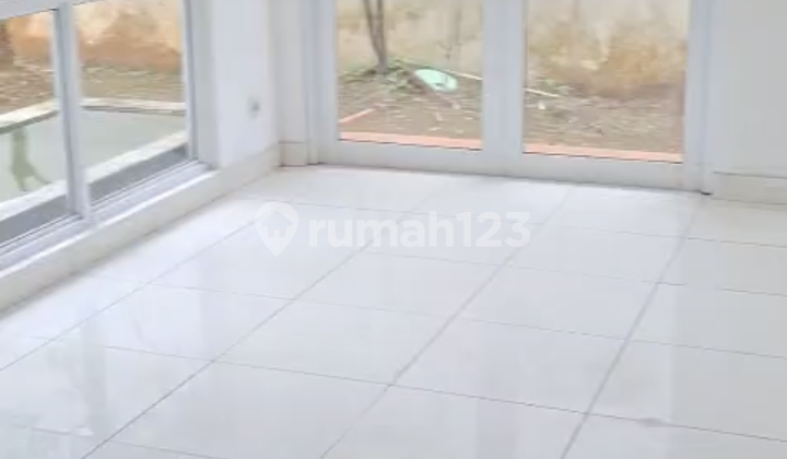 Ready to Occupy, Shop House, 2 Floors, at Ruko Broadway The Icon 2