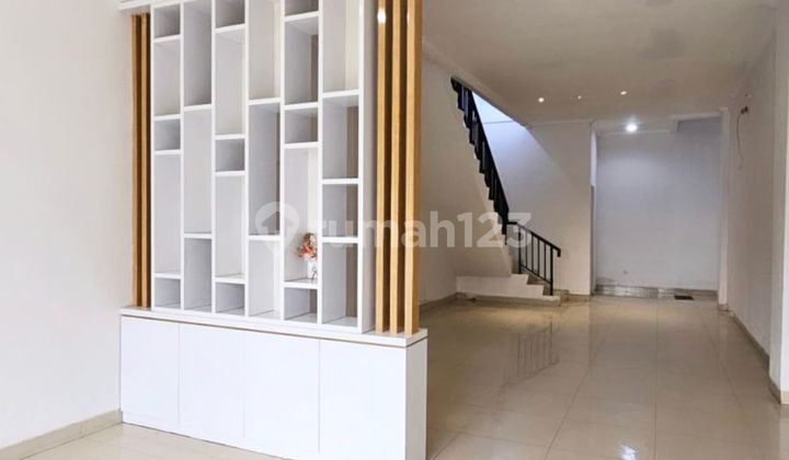 Ready to Occupy, Shop House, 4 Floors, in Fresh Market Green Lake City