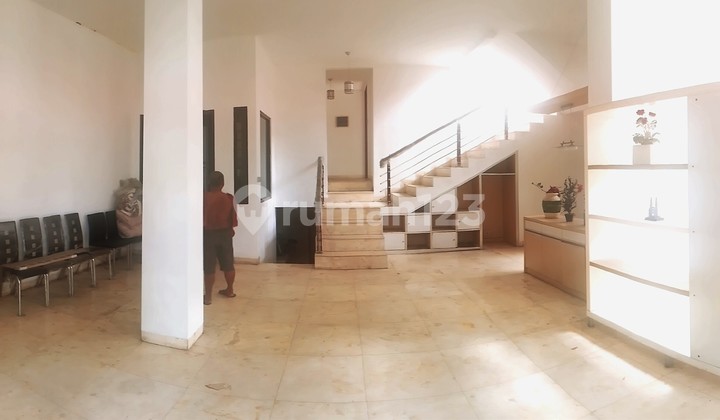 Bebas Banjir, Rumah, 2 Lantai, Siap Huni, di Pangkalan Jati Bebas Banjir, Rumah, 2 Lantai, Siap Huni, di Pangkalan Jati