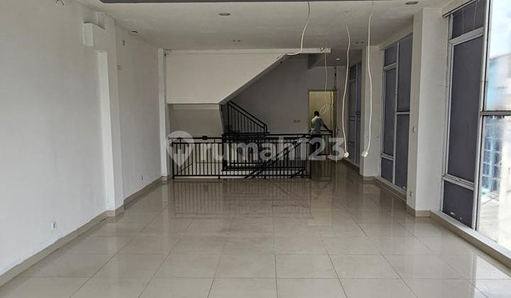Siap Huni, Ruko, 3 Lantai, di Kebayoran Lama