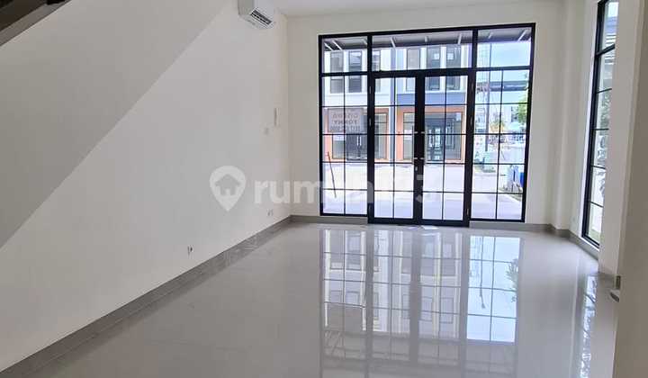 Ready to Occupy, Shop House, 2.5 Floors, Near Shopping Center, in The Hudson