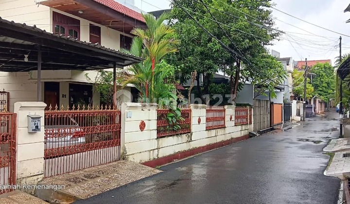 Rumah Sangat Murah Siap Huni Semi Furnished Pejaten
