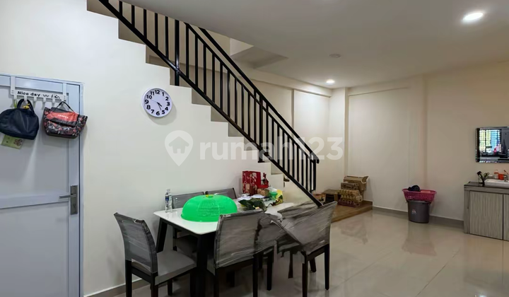 Flood-Free, House, 2 Floors, SHM, Eligible for Mortgage, Marchelia Batam Center Ready to Occupy 2