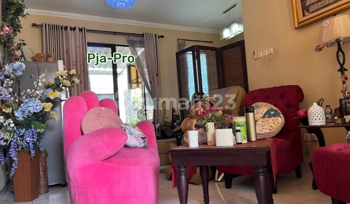 2 Lantai Rumah di Juallegenda Wisata Cibubur Dekat Tol Nagrak Kotawisata 2 Lantai Rumah di Juallegenda Wisata Cibubur Dekat Tol Nagrak Kotawisata