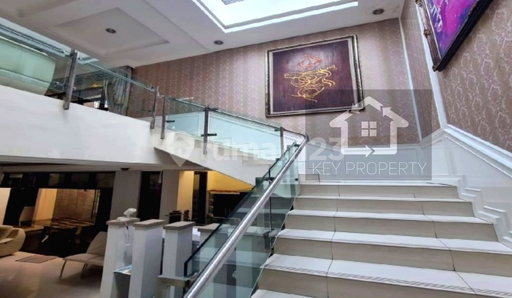 2-Storey Minimalist Concept House Ready to Occupy for Sale in Kemanggisan Palmerah Near West Jakarta Toll Gate 2