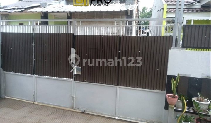 Near Toll Access One-Story House for Sale in Cipayung Depok