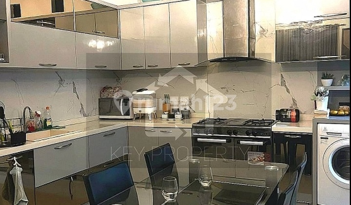 Dekat Akses Tol Rumah Minimalis Siap Huni Dijual di Legenda Wisata Cibubur 2