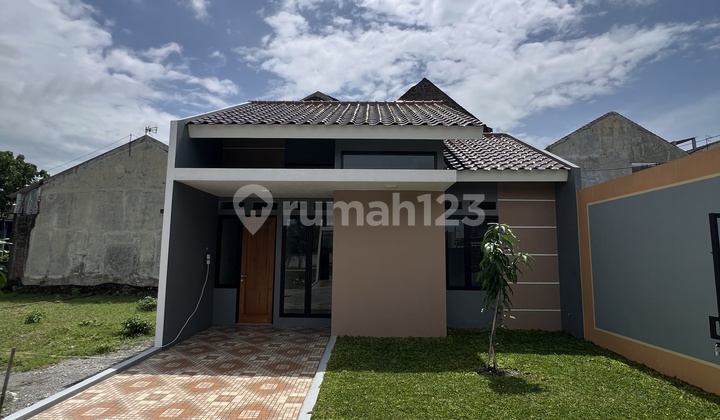 Hunian Eksklusif di Jaten Karanganyar - Aman, Tenang, Nyaman 2