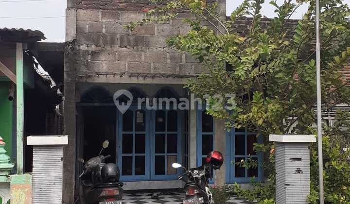 Di Jual Rumah di Kel. : Banjarsari Kec. : Cerme Kab : Gresik