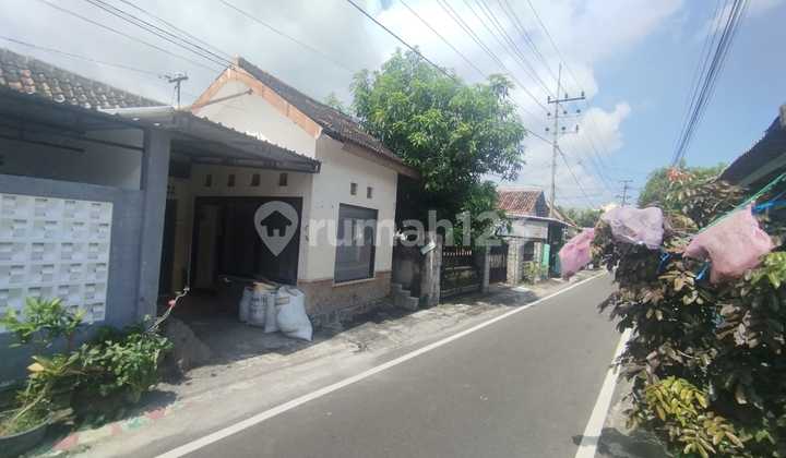 Di Jual Rumah,Di Kel. : Pandean Kec. : Taman Kab : Madiun