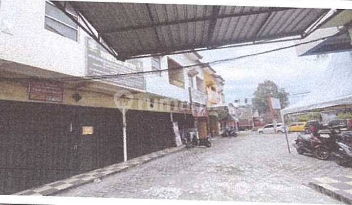 For Sale House, On Street: Sukarno Hatta No 3 Complex: Madiun Indah Shop House No 11 Village: Demangan Sub-district: Taman Regency: Madiun 2