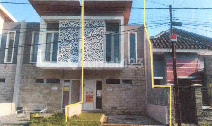 For Sale House in Puri Safira Regency Cluster Celosia Block B5 No 48 Menganti Village, Gresik 2