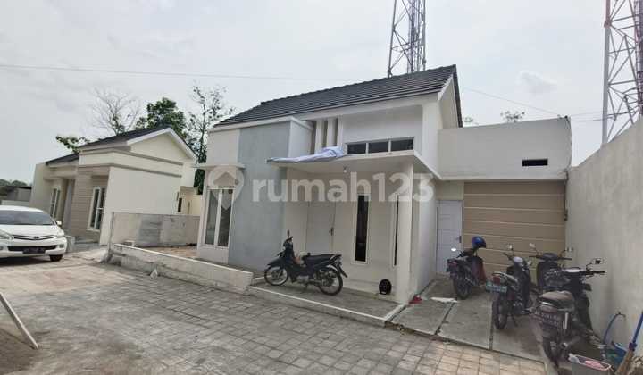 Di Jual Rumah,Di Perum Graha Indah Mas Blok B-01 Kelurahan Munggut Wungu Madiun