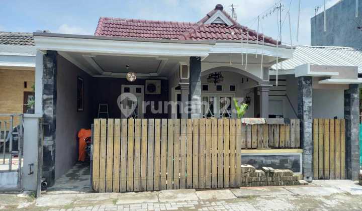 Di Jual Rumah, di Perum Denanyar Blok D/16 Kelurahan Denanyar Jombang