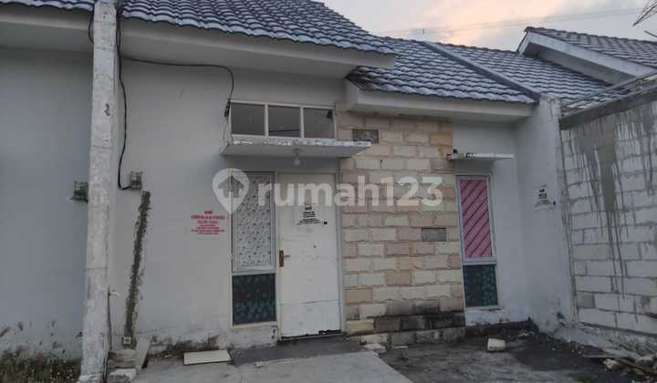 Di Jual Rumah,Di Perum Grand Kedamean Regency Blok Bf No 09 Desa Sidoraharjo Kedamean Gresik