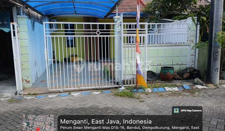 For Sale House in Swan Menganti Mas Regency Housing Complex Block-17, Pelem Watu Village, Menganti, Gresik
