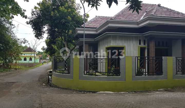 Di Jual Rumah, Disumberteguh Kudu Jombang