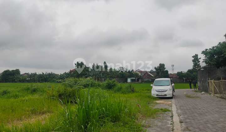 Strategic Land South of Ambarukmo Plaza Strategic Land South of Ambarukmo Plaza