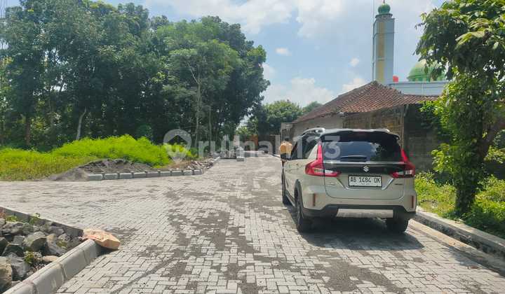Tanah SHM Jogja Cocok untuk Investasi & Hunian Tanah SHM Jogja Cocok untuk Investasi & Hunian