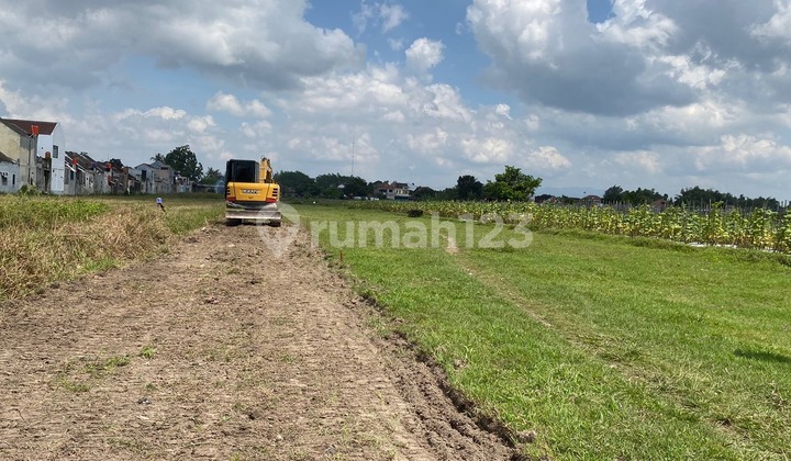 Land Near UMY Campus - Suitable for Residential or Exclusive Boarding.