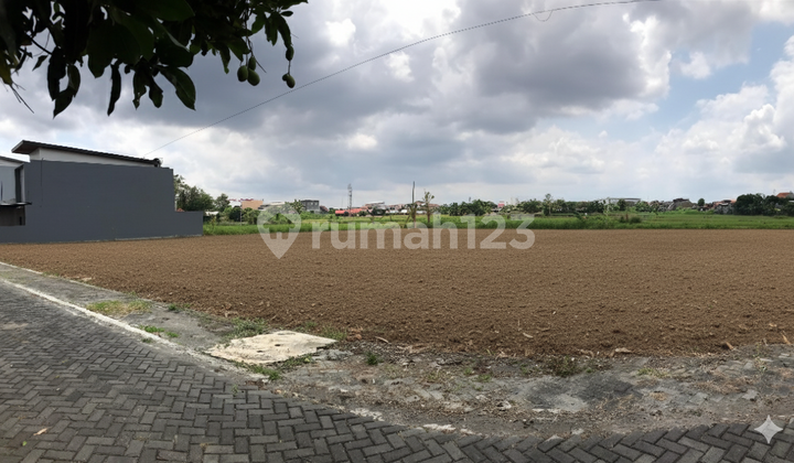 Premium Land South of Plaza Ambarukmo Premium Land South of Plaza Ambarukmo
