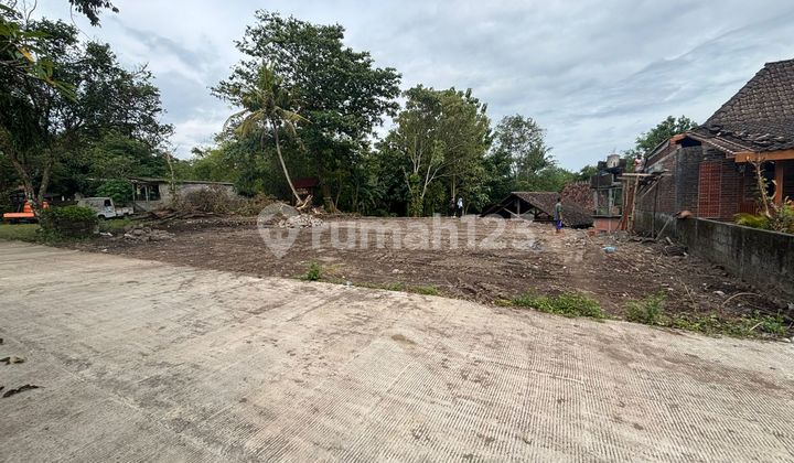 Sleman Land 5 Minutes from Rejodani Market