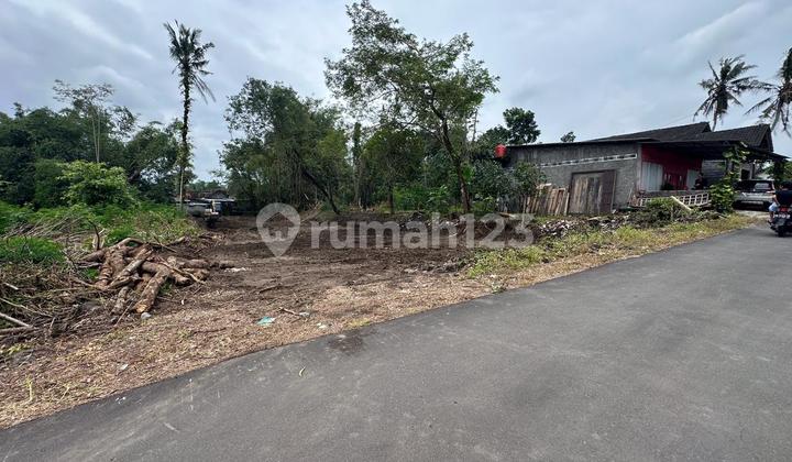 Gatak Selomartani Kalasan Land, 400 Meters from SMP N 2 Kalasan Gatak Selomartani Kalasan Land, 400 Meters from SMP N 2 Kalasan