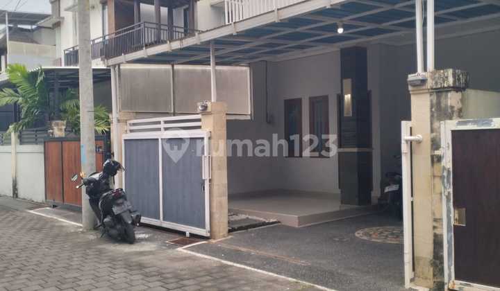 Onsale Rumah Modern Minimalis 2 Lantai Berlokasi di Jl. Baypass, Pesanggaran, Denpasar Selatan.