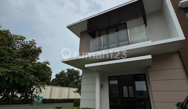 Jual Rumah 2 Lantai Hoek Summarecon Bekasi Cluster Burgundy 2