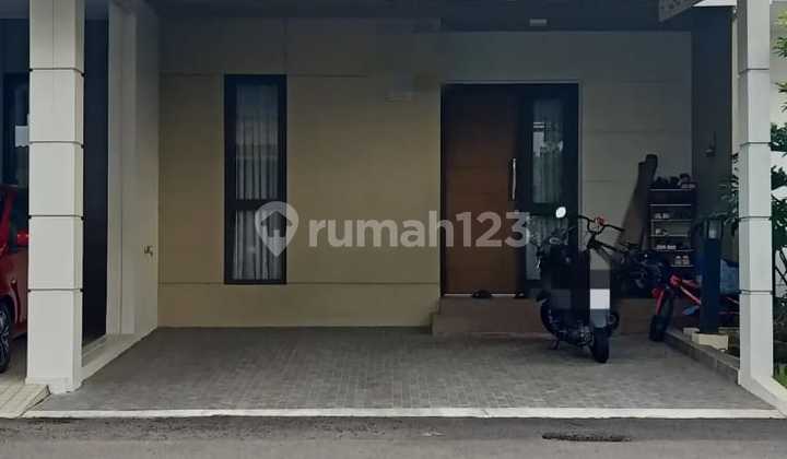For Sale House in Summarecon Bekasi Semi Furnished