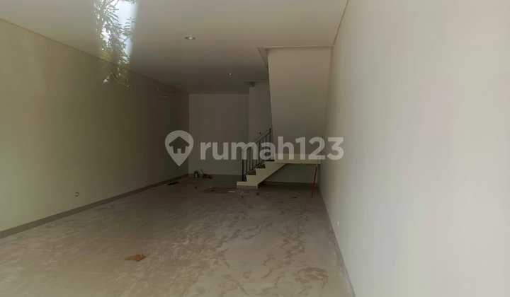 For Rent Northbend Metland Puri Cipondoh Tangerang Shop House, 2 Floors 5X15, Prime Commercial Area Strategic Location 2