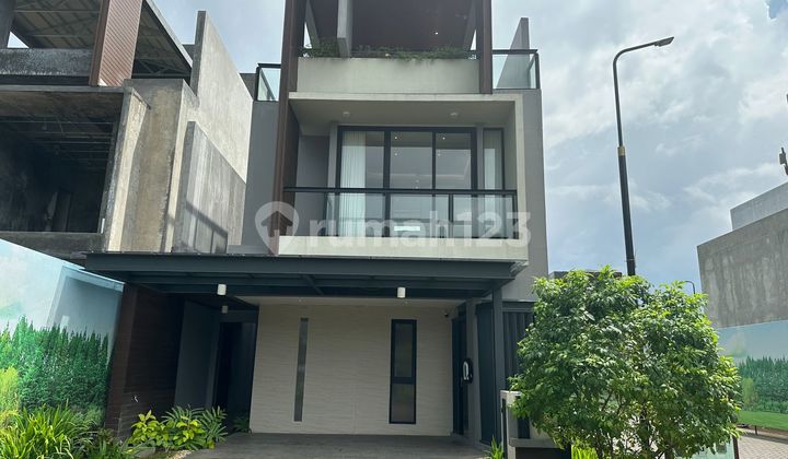 Miliki Rumah Mewah Baru 3 Lantai Dekat Akses Tol Fasilitas Lengkap